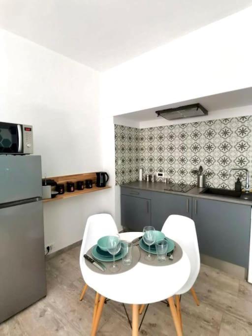 Apartament Esprit Cosy Au Centre Historique Tulon Zewnętrze zdjęcie